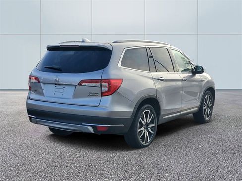 Used 2019 Honda Pilot Touring image 4