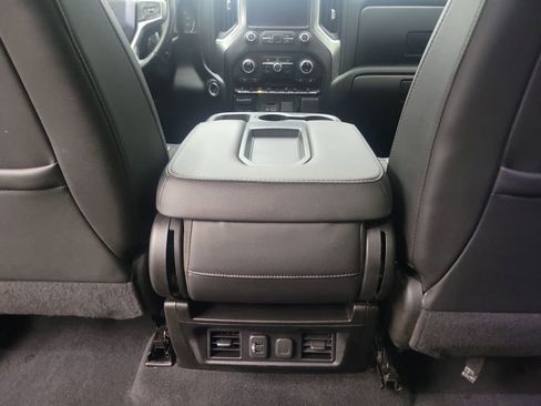 Used 2020 Chevrolet Silverado 2500 LTZ image 21