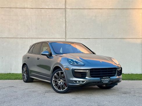 Used 2016 Porsche Cayenne GTS w/ Premium Package AWD/4WD image 1