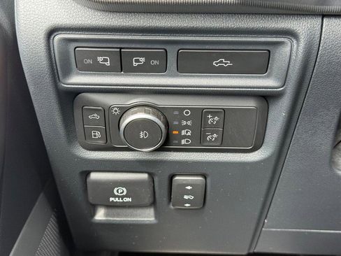 Certified 2022 Ford F150 Platinum w/ Equipment Group 701A High image 29