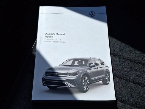 Certified 2023 Volkswagen Tiguan SE w/ Panoramic Sunroof Package FWD image 26