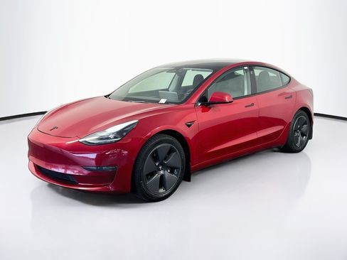 Used 2022 Tesla Model 3 RWD image 3