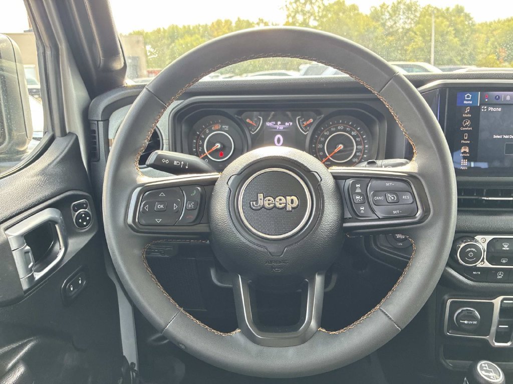 Used 2024 Jeep Wrangler Unlimited Sport AWD/4WD image 16