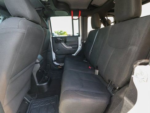 Used 2018 Jeep Wrangler Unlimited Sport w/ Connectivity Group image 26