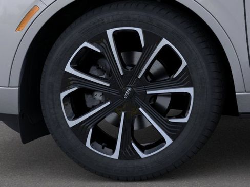 New 2026 Lincoln Nautilus Reserve AWD/4WD image 19