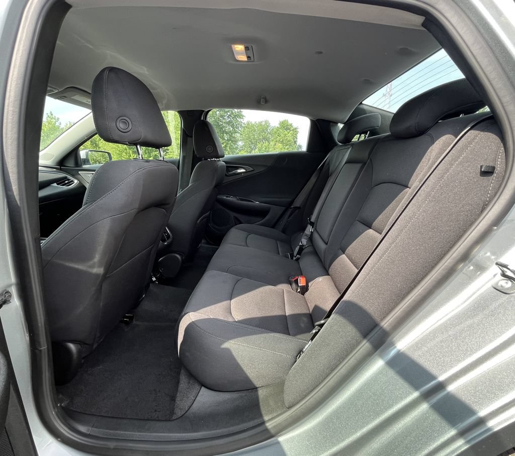 Certified 2025 Chevrolet Malibu LT FWD image 15