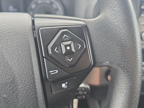 Used 2021 Toyota Tacoma SR AWD/4WD image 23