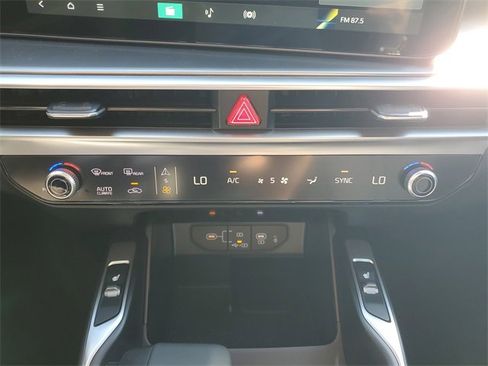 New 2026 Kia Sorento S w/ S Panoramic Sunroof Package image 34