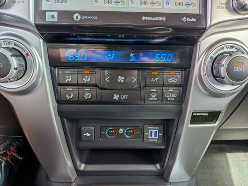 Used 2023 Toyota 4Runner Limited image 19