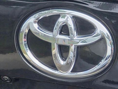 Used 2024 Toyota RAV4 XLE FWD image 13