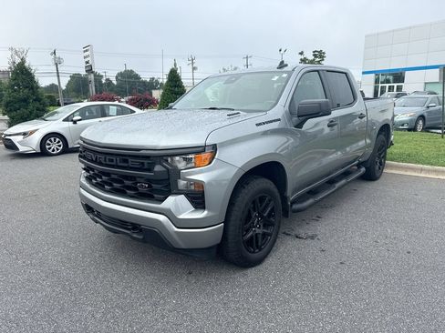 Used 2025 Chevrolet Silverado 1500 Custom w/ Turbomax Blackout Package AWD/4WD image 3