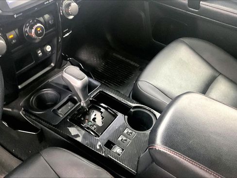 Used 2019 Toyota 4Runner TRD Off-Road Premium AWD/4WD image 14