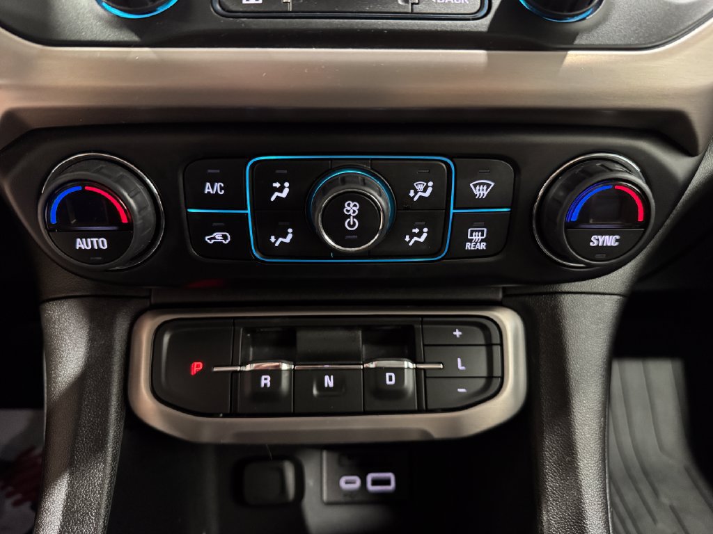 Used 2023 GMC Acadia Denali w/ Denali Ultimate Package AWD/4WD image 30
