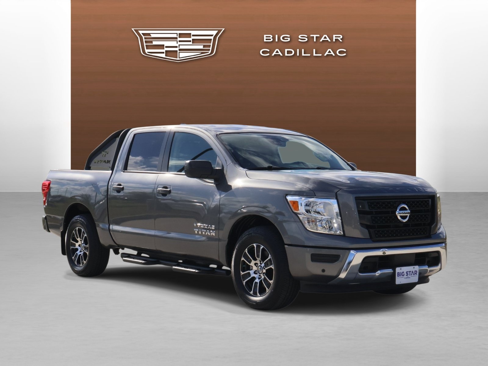 Used 2022 Nissan Titan SV w/ SV Convenience Package RWD image 7