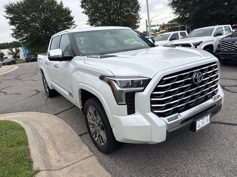 Used 2023 Toyota Tundra Capstone image 5