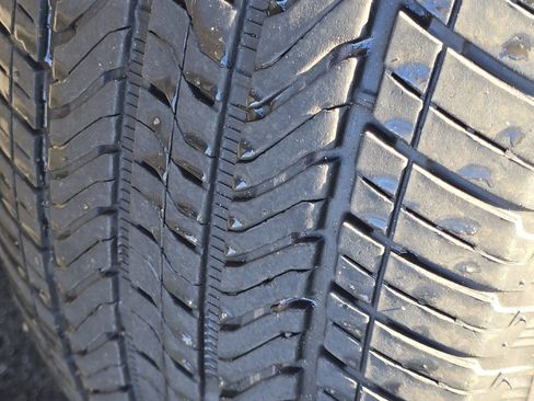 Used 2024 Chevrolet Silverado 1500 LT image 19