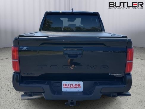 Used 2024 Toyota Tacoma TRD Sport image 4
