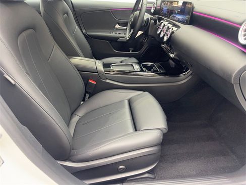 Used 2024 Mercedes-Benz CLA 250 4MATIC image 43