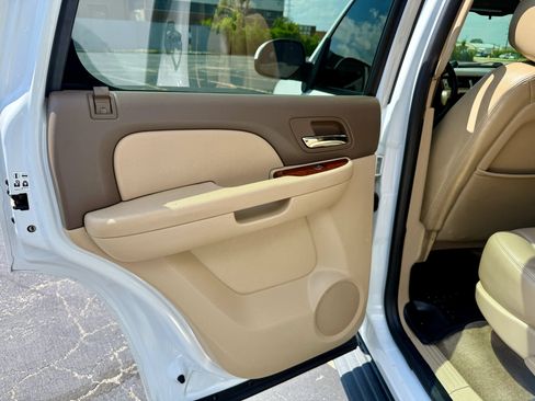 Used 2010 Chevrolet Tahoe LT AWD/4WD image 17