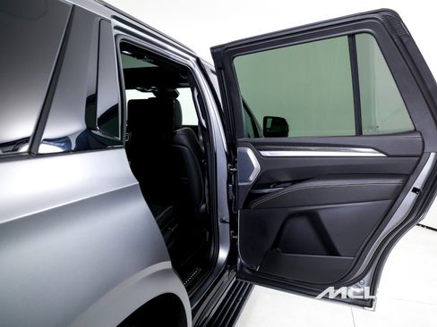 Used 2026 Cadillac Escalade V AWD/4WD image 26