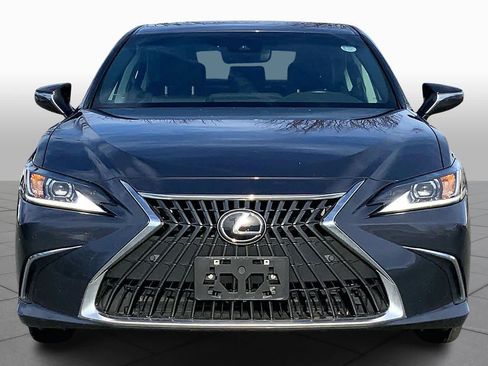 Used 2023 Lexus ES 300h w/ Premium Package image 4