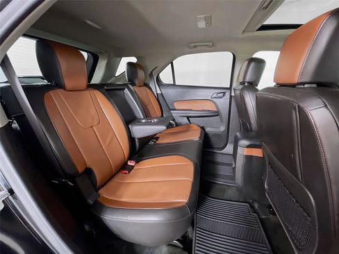 Used 2017 Chevrolet Equinox Premier w/ Enhanced Convenience Package image 31