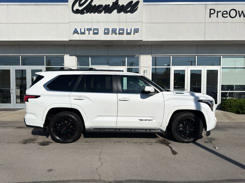 Used 2024 Toyota Sequoia SR5 w/ SR5 Premium Package AWD/4WD image 2