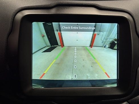 Used 2023 Jeep Renegade Altitude w/ Convenience Group I AWD/4WD image 25