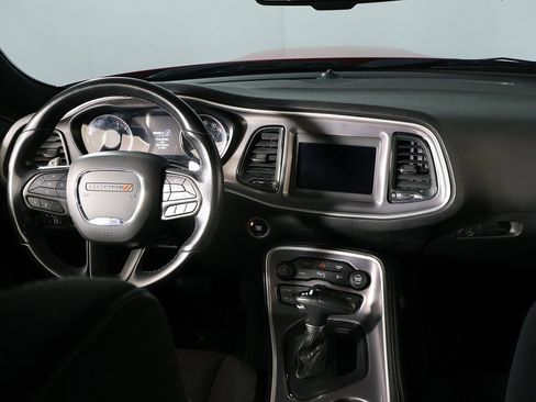 Used 2022 Dodge Challenger GT image 32