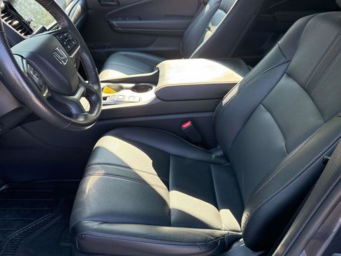 Certified 2025 Honda Ridgeline TrailSport image 12