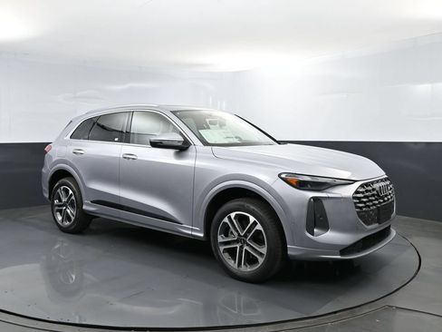 New 2026 Audi Q5 Premium AWD/4WD image 3