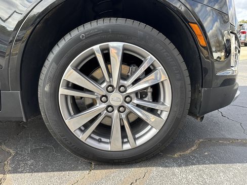 Certified 2025 Cadillac XT5 Premium Luxury image 15
