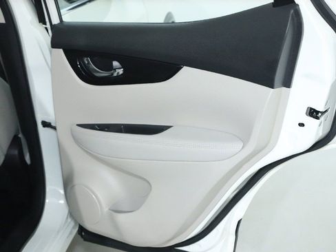 Certified 2022 Nissan Rogue Sport SL w/ Premium Package image 34