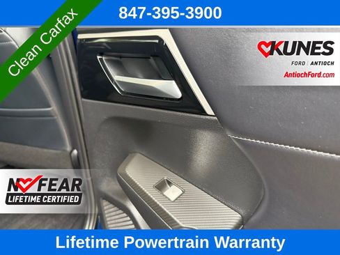 Used 2024 Mitsubishi Outlander SE image 18