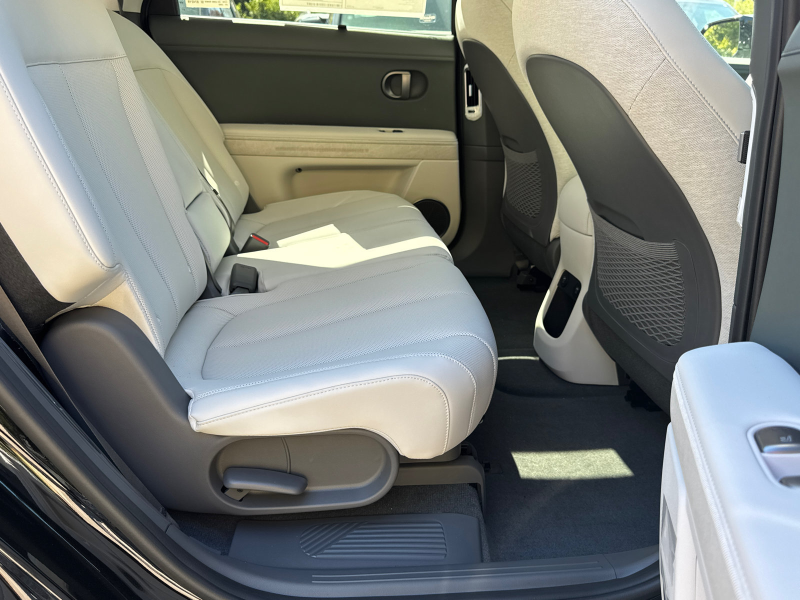 New 2027 Hyundai Ioniq 5 Limited RWD image 16