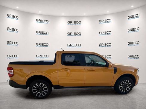 Used 2023 Ford Maverick Lariat w/ Lariat Luxury Package FWD image 8