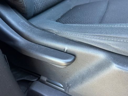 Used 2021 Chevrolet Silverado 1500 Custom image 23