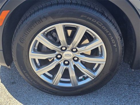 Used 2020 Cadillac XT4 Premium Luxury image 9