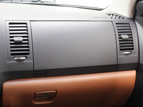Used 2012 Toyota Sequoia Platinum AWD/4WD image 58