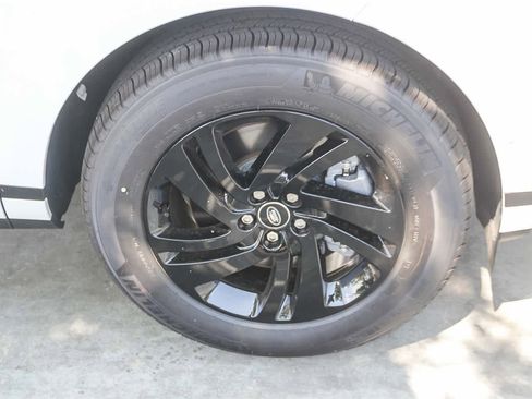 New 2026 Land Rover Range Rover Evoque S image 9