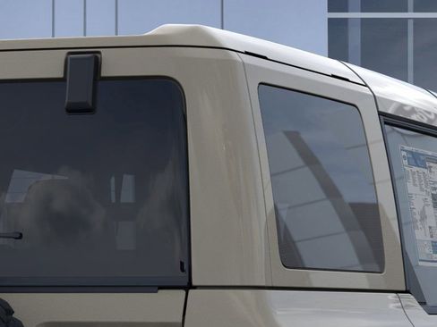 New 2025 Ford Bronco Badlands image 25