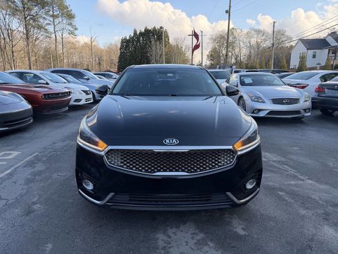 Used 2017 Kia Cadenza Premium w/ Luxury Package image 1