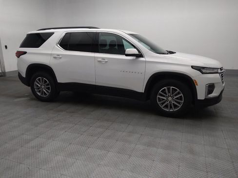 Used 2023 Chevrolet Traverse LT image 11