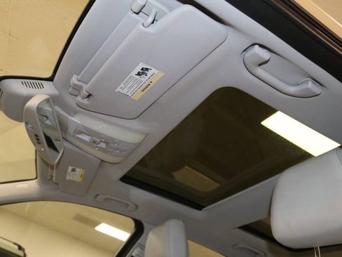 Used 2015 Mercedes-Benz E 350 Sedan image 95