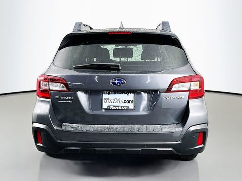 Used 2018 Subaru Outback 2.5i Limited AWD/4WD image 9