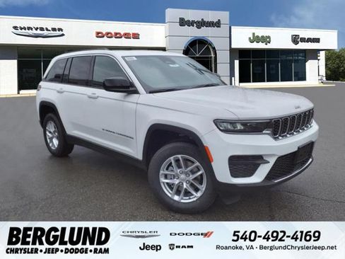 Used 2024 Jeep Grand Cherokee Laredo X w/ Luxury Tech Group I AWD/4WD image 1