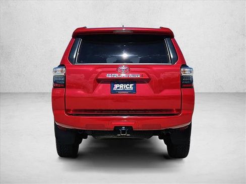 Used 2022 Toyota 4Runner SR5 Premium AWD/4WD image 7