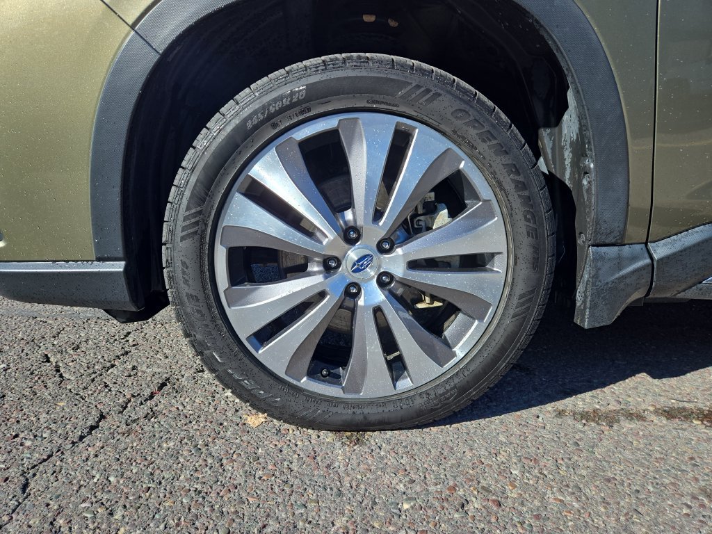 Used 2022 Subaru Ascent Limited w/ Technology Package AWD/4WD image 10