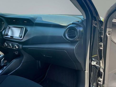 Used 2025 Nissan Kicks Play S image 25
