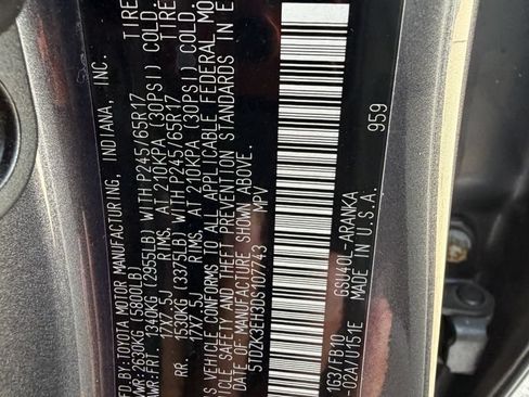 Used 2013 Toyota Highlander FWD image 32